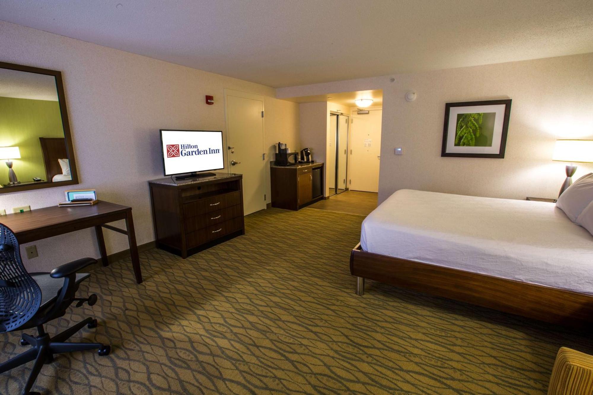 Hilton Garden Inn סטייט קולג' מראה חיצוני תמונה