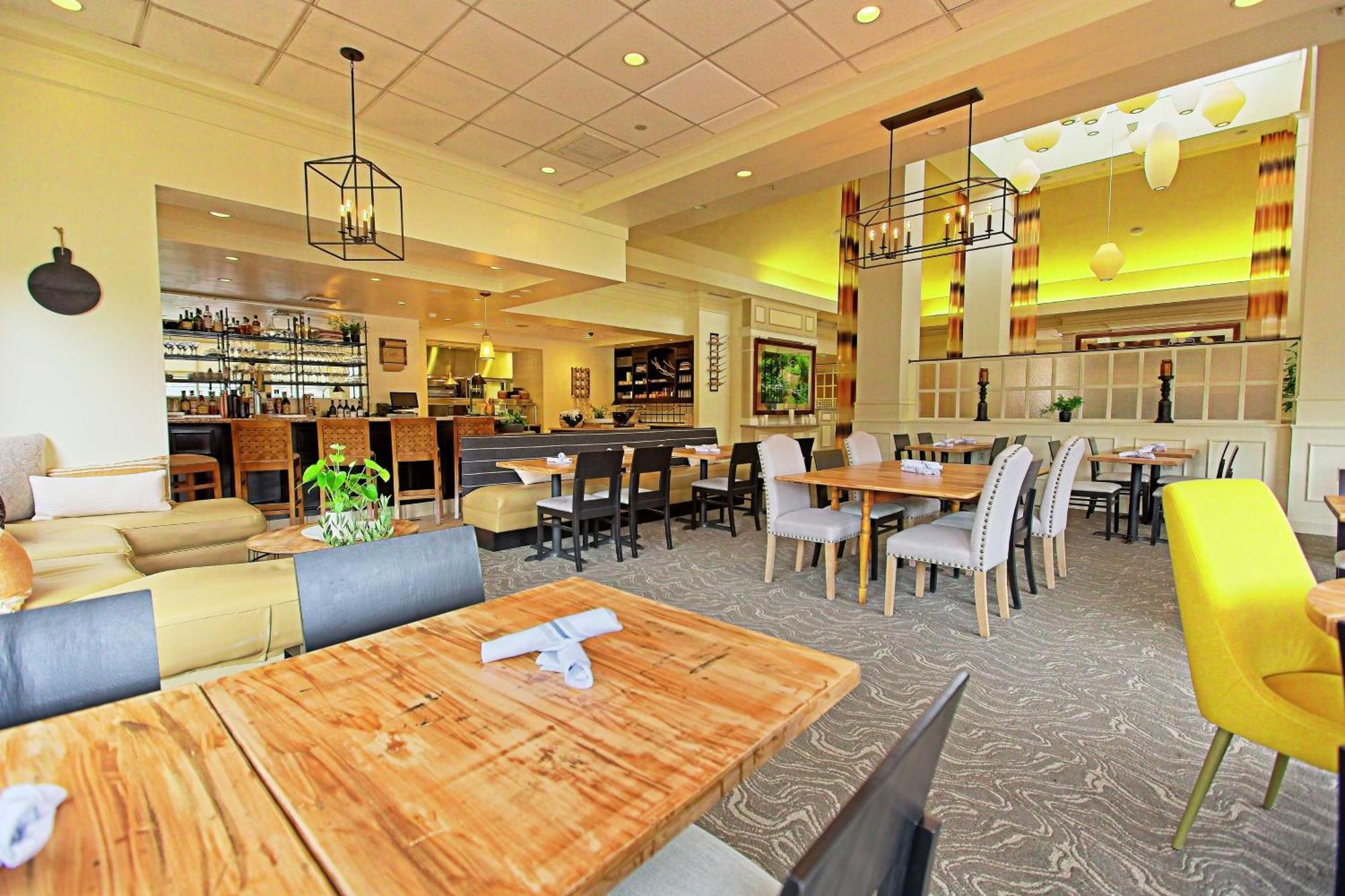 Hilton Garden Inn סטייט קולג' מראה חיצוני תמונה