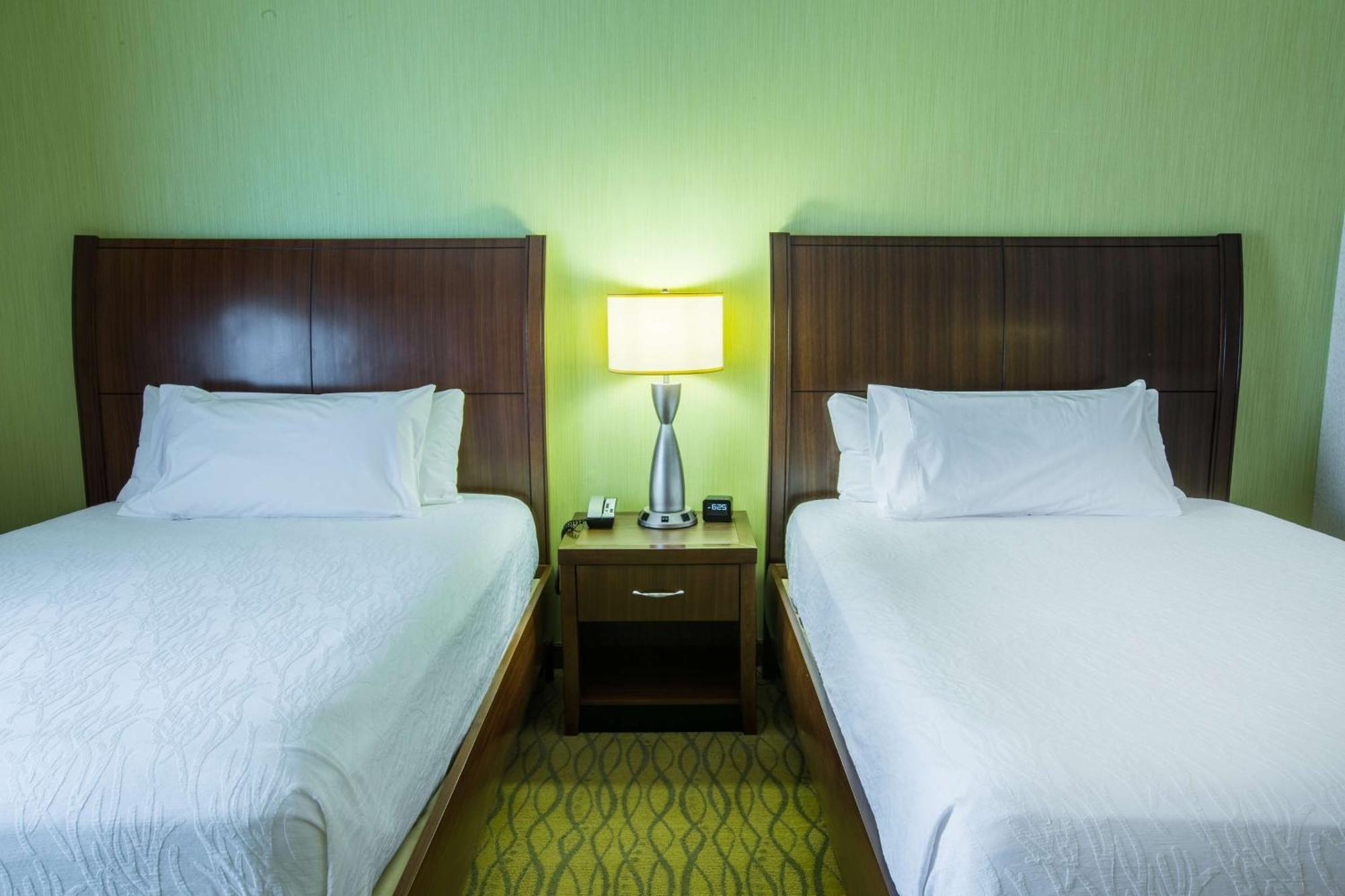 Hilton Garden Inn סטייט קולג' מראה חיצוני תמונה