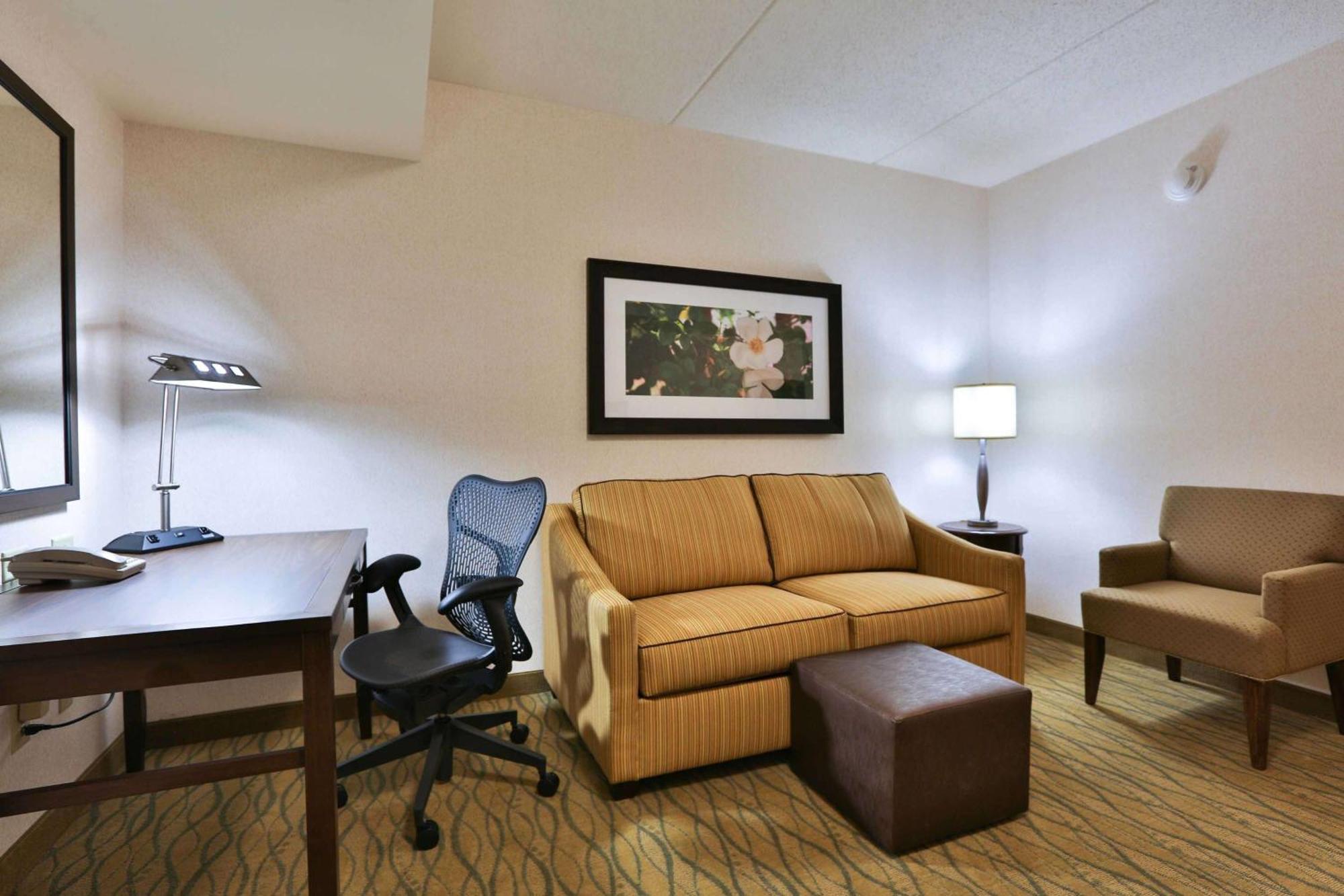 Hilton Garden Inn סטייט קולג' מראה חיצוני תמונה