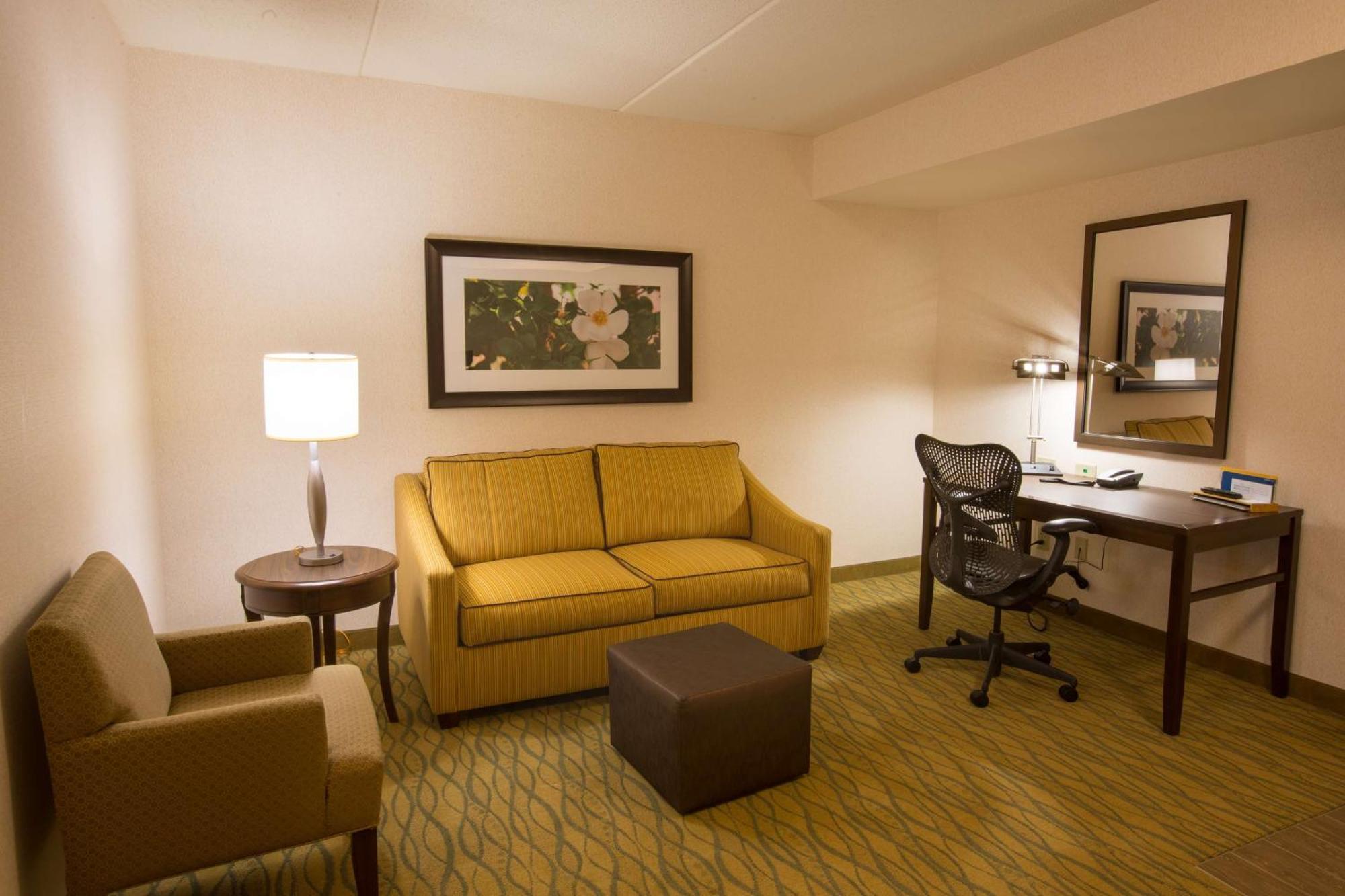 Hilton Garden Inn סטייט קולג' מראה חיצוני תמונה